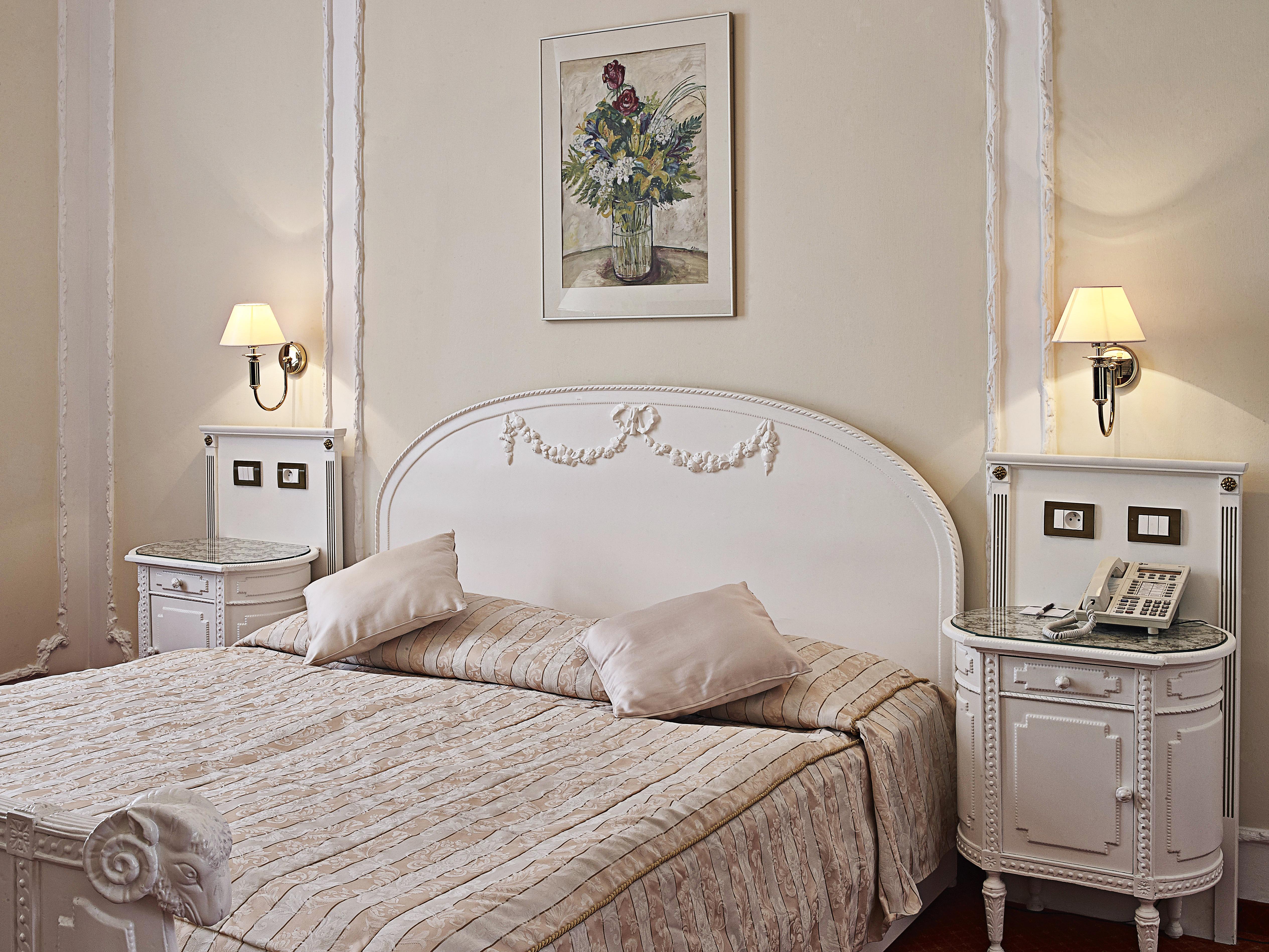 Отель Ambassador Zlata Husa 5*